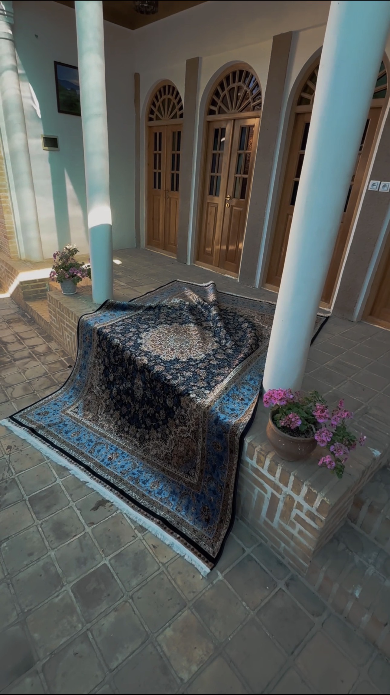 استوری درباره شرکت